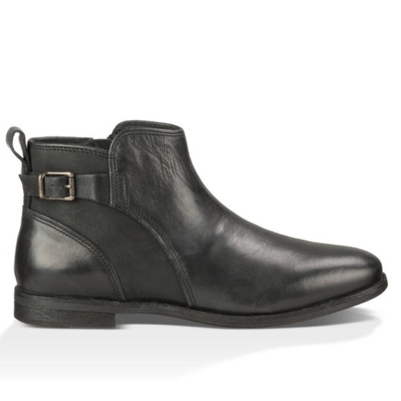 UGG Leather Ankle Demi Boot in Black Sheepskin Size 9 - Picture 1 of 10